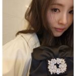 Shin Se-kyung Instagram – #광고 @rogervivier💐💛 반짝반짝✨💐✨🌼