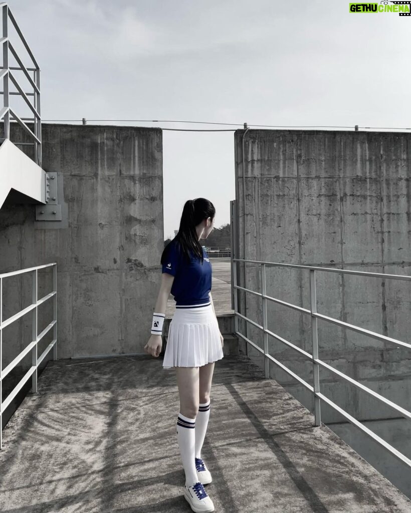 Shin Ye-eun Instagram - 올 여름 르꼭💙