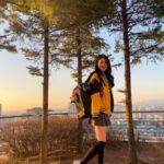 Shin Ye-eun Instagram - 가방이 너므 편하자나…☺️학교가고싶어지자나..🥹 복학해서 매야지🐰🩵 #르꼬끄 #AT백팩 #카디엄하입 #광고