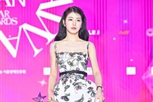 Shin Ye-eun Instagram - 너무 행복했습니다🩷 APAN Star Awards