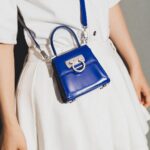 Shin Ye-eun Instagram - 💙🤍 #광고 #FERRAGAMOTOPHANDLE @FERRAGAMO @_MAXIMILIANDAVIS_