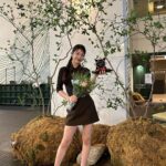 Shin Ye-eun Instagram - 오늘 상받은 사람 나야나🌟