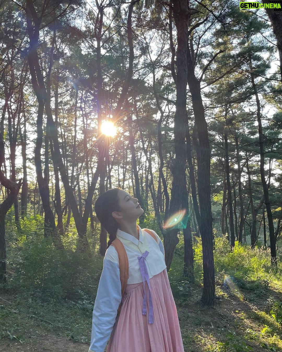 Shin Ye-eun Instagram - 마지막 날이 오네요 #꽃선비열애사 최종화 잠시후 10시 함께 해주세요🌸
