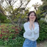 Shin Ye-eun Instagram - 🤍꽃나잇!