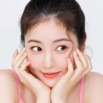 Shin Ye-eun Instagram - 뷰빗에서 보내주신 예쁜 꽃다발💚🧡🩷 #뷰빗 #뷰빗은맛있어🎶 #1일1포😀