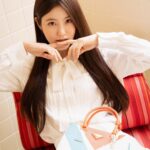 Shin Ye-eun Instagram - 🧡🩵🤍 Our love is White and Orange. Find the color of your love with the new #PradaGalleria @prada #ad