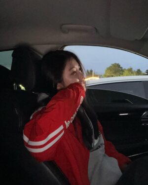 Shin Ye-eun Instagram - 맛있는거 많이 드세요