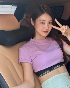 Shin Ye-eun Instagram - 💜 #calvinklein