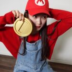 Shin Ye-eun Instagram - 한국에 하나뿐인 코인이 저에게로…❣ 4월 26일에 개봉하는 올 타임 슈퍼 엔터테이닝 어드벤처 ‘슈퍼 마리오 브라더스’!! 저와 함께 버섯 왕국으로 놀러갑시다🍄 #AD #슈퍼마리오브라더스 #4월26일대개봉 #영화추천 귀여워귀여워 너무 귀여워…..🐰