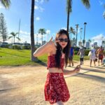 Shin Ye-eun Instagram - 오늘도 꽃선비 보러가자❤️ 잠시후 10시 sbs Waikiki, Hawaii