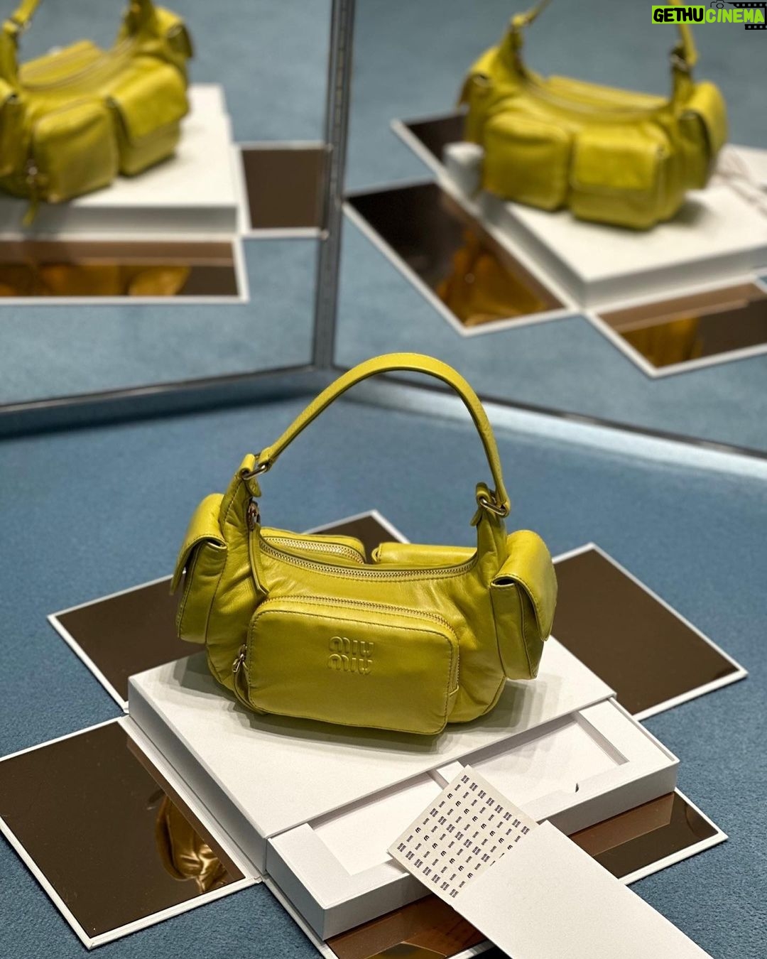 Shin Ye-eun Instagram - 💛💙 @MiuMiu #MiuMiu #MiuMiuMultiPocket