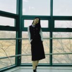 Shin Ye-eun Instagram - #더글로리 #어린연진 잠깐이지만 시즌 2도 함께 했습니다🤍 #넷플릭스 ♥️🖤