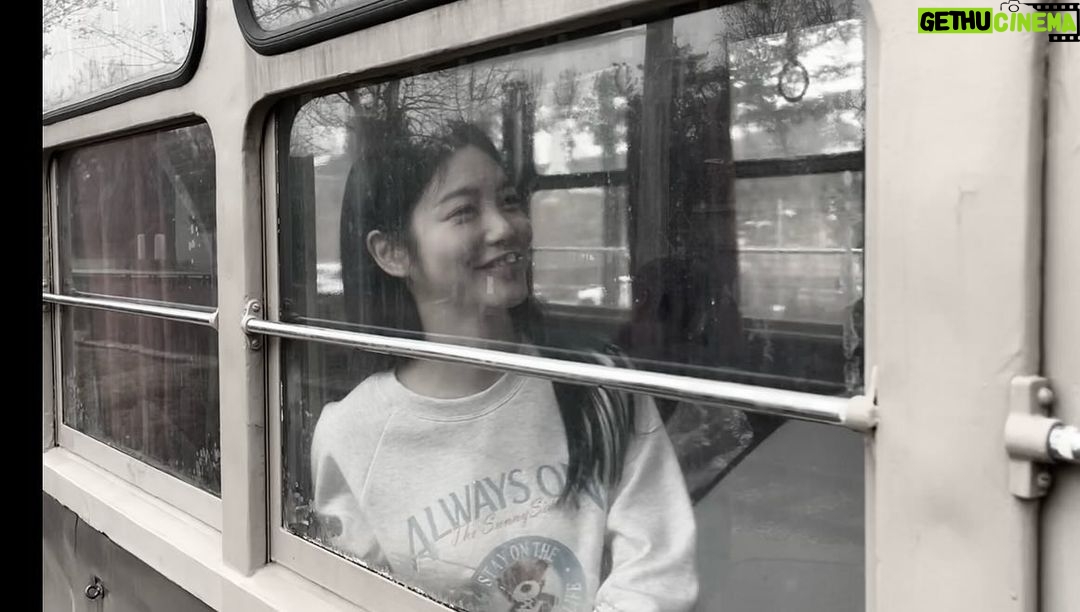 Shin Ye-eun Instagram - 프엠입기 좋은 날씨다!💙🌱 @projectm_official_