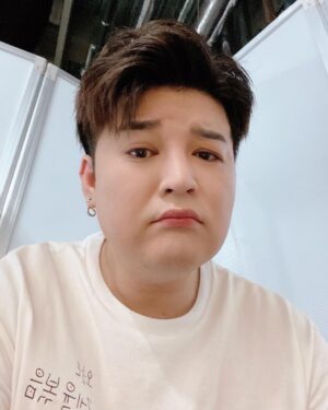 Shindong Instagram - #슈퍼쇼8 #엘프 #고마워 #수고했어