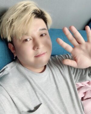 Shindong Instagram - 새해 복!