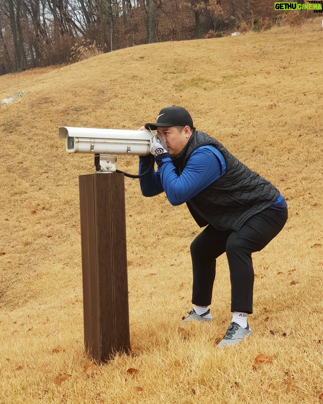 Shindong Instagram - #신동 #나스모촬영 #신감독 #뜻밖의스쿼트 #박도희 <--캐디님 성함 ㅋㅋ 나 진짜 이름 태그했음 ㅋㅋ