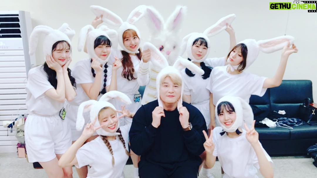 Shindong Instagram - #데뷔축 #쇼케이스 #핑크판타지 #신동 #이리와 #힘내세요