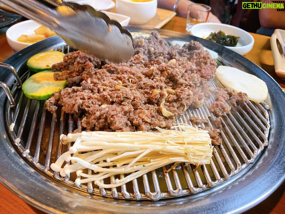 Shindong - 154K Likes - #부산 #조아요 #SED #마무리는불고기