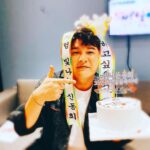Shindong Instagram - #생일은계속된다 #잘먹었습니다 #오늘의운세 #촬영중 #밥밥밥