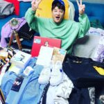 Shindong Instagram - #생일선물 #고맙습니다 #감동 행복한 표정 보이지? ㅎㅎㅎㅎ #인증샷