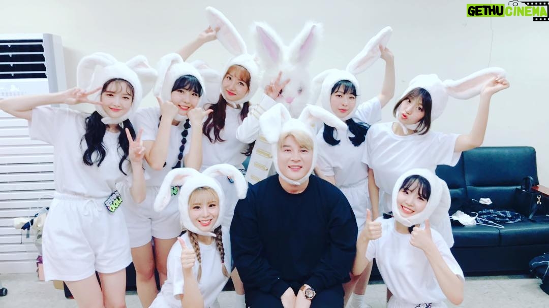 Shindong Instagram - #데뷔축 #쇼케이스 #핑크판타지 #신동 #이리와 #힘내세요