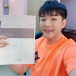 Shindong Instagram - 다이어트 하고 나서 주변에서 건강 걱정 많이 했는데 건강검진 결과 너무 좋아요. 항상 건강검진 할 때는 혹시나 불안했는데 마음 너무 편하네요. 처음보는 건강한 수치에 결과표 바뀐 줄~~^^ #건강검진결과이상무 #다이어트후건강해져 #건강걱정이제그만 #마음너무편해 #건강한다이어트 #쥬비스다이어트