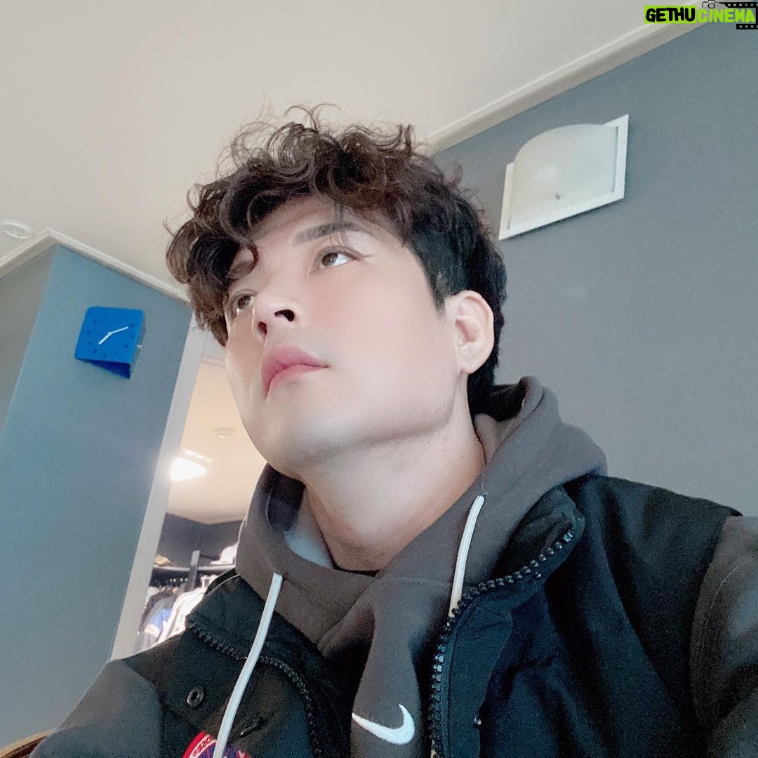 Shindong - 171.2K Likes - 오!!!! #각도 오오오오오오오!!!