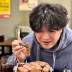 Shindong Instagram - 💁 [사진 제목] 📷 어디보고있게 / 이거 찍으라고 / 제로콜라 남친짤 / 음식과 투샷 / 더빱아 / 달려 / 하나 줄까? / 두개 다 내꺼