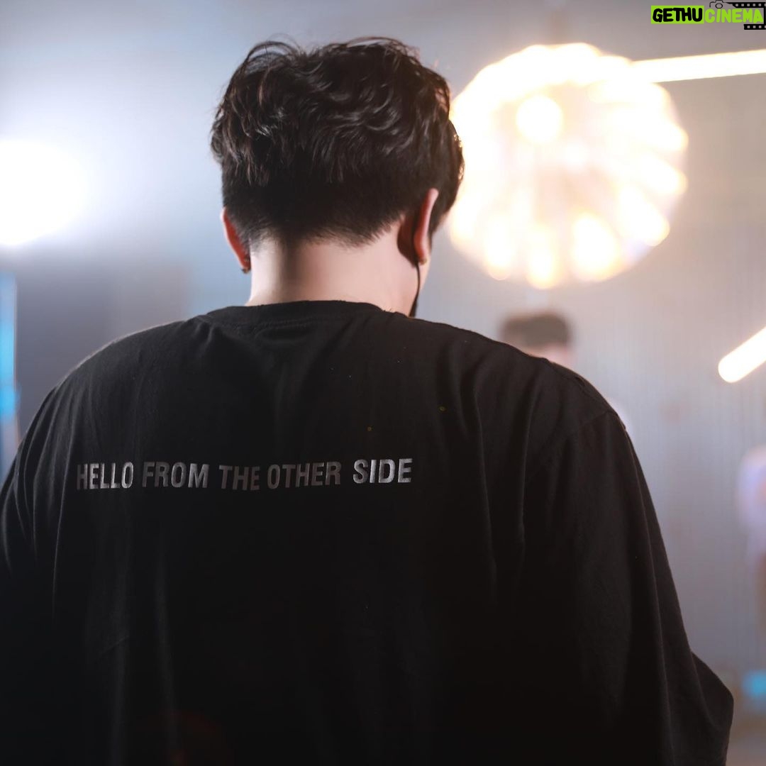 Shindong - 142.6K Likes - #justcolor #촬영중 #열일중 #왜잘나온거지? ㅎㅎㅎ