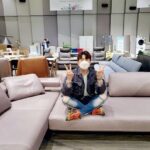 Shindong Instagram - 이게 제일 맘에들어요!!! 이사준비 그리고 랜선집들이 할꺼야. 조금만기다려 YOUTUBE 랜선집들이 준비중입니다!! 신동댕동으로도 찍어서 올릴께요!! 식탁도 봐야하는데.. ㅎㅎ 씐난다 #기대하시라 . . . #polipol #폴리폴 #독일소파 #리클라이너 #수입소파 #porcelcasa #포르셀까사 #세라믹식탁 #원목식탁 #식탁 #천연소재 #이태리세라믹 #francoferri #프랑코페리 #이태리소파 #명품소파 #italialiving #이탈리아리빙 #가죽소파 #천연가죽소파 #소파추천 #신동추천 #신동픽 #신동pick #현대백화점 #현대백화점판교점 #hyundaidepartmentstore #팝업스토어 #팝업행사
