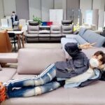 Shindong Instagram - 이게 제일 맘에들어요!!! 이사준비 그리고 랜선집들이 할꺼야. 조금만기다려 YOUTUBE 랜선집들이 준비중입니다!! 신동댕동으로도 찍어서 올릴께요!! 식탁도 봐야하는데.. ㅎㅎ 씐난다 #기대하시라 . . . #polipol #폴리폴 #독일소파 #리클라이너 #수입소파 #porcelcasa #포르셀까사 #세라믹식탁 #원목식탁 #식탁 #천연소재 #이태리세라믹 #francoferri #프랑코페리 #이태리소파 #명품소파 #italialiving #이탈리아리빙 #가죽소파 #천연가죽소파 #소파추천 #신동추천 #신동픽 #신동pick #현대백화점 #현대백화점판교점 #hyundaidepartmentstore #팝업스토어 #팝업행사