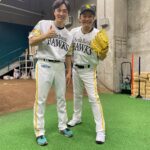 Shingo Katori Instagram – 始球式じゃないんだって
セレモニアルピッチなんだって
セレモニアピッチじゃないよ
セレモニアルピッチなんだって
やったよ！できたよ！
#sbhawks