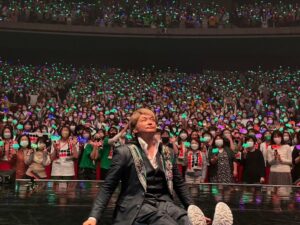Shingo Katori Instagram - #BlackRabbit
in大阪 #フェスティバルホール
3日間3公演
楽しかったー！
next week 愛知
#愛知県芸術劇場