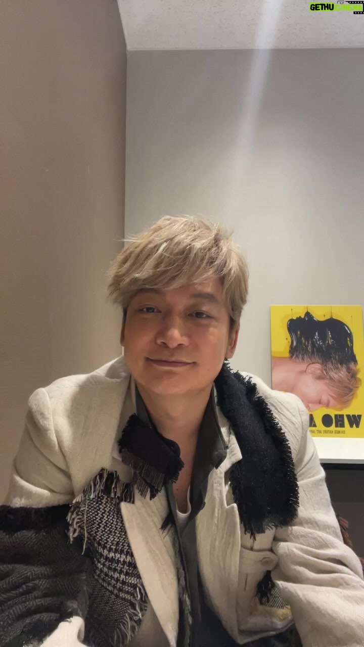 Shingo Katori Instagram - 関西初の個展開催! #WhoAmITour #グランフロント大阪 で 今日開幕! 初日からいっぱいいっぱい観に来てくれて嬉しいです! 感謝!香取慎吾