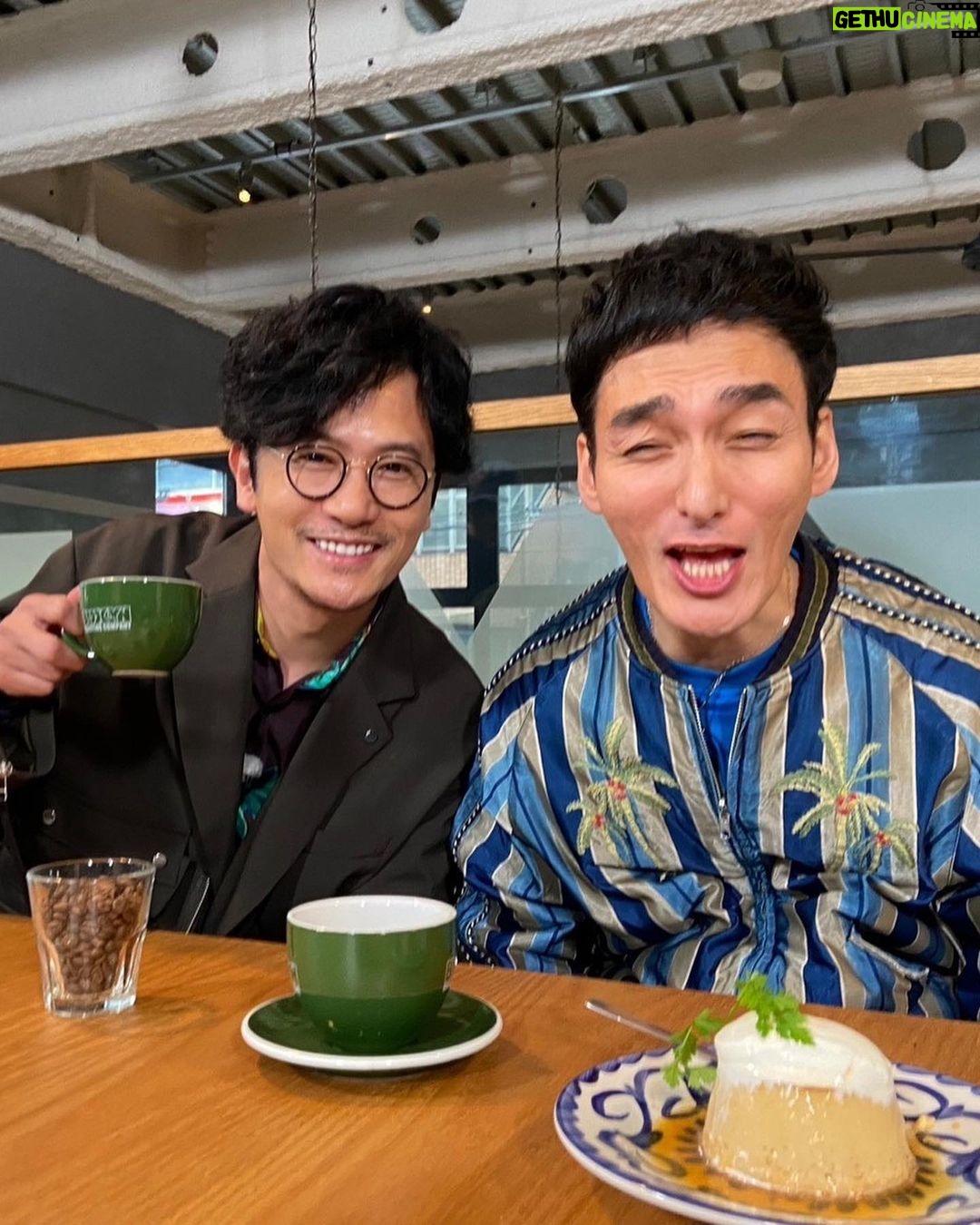 Shingo Katori - 155.9K Likes - #彼氏とデートなうに使っていいよ
のために撮ったけど
#彼氏とデートなうに使えないやつ
#でもこれが逆にいいよってコメントがきそうなやつ