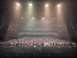 Shingo Katori Instagram - #BlackRabbit
in大阪 #フェスティバルホール
3日間3公演
楽しかったー！
next week 愛知
#愛知県芸術劇場