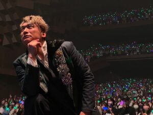 Shingo Katori Instagram - #BlackRabbit
in大阪 #フェスティバルホール
3日間3公演
楽しかったー！
next week 愛知
#愛知県芸術劇場