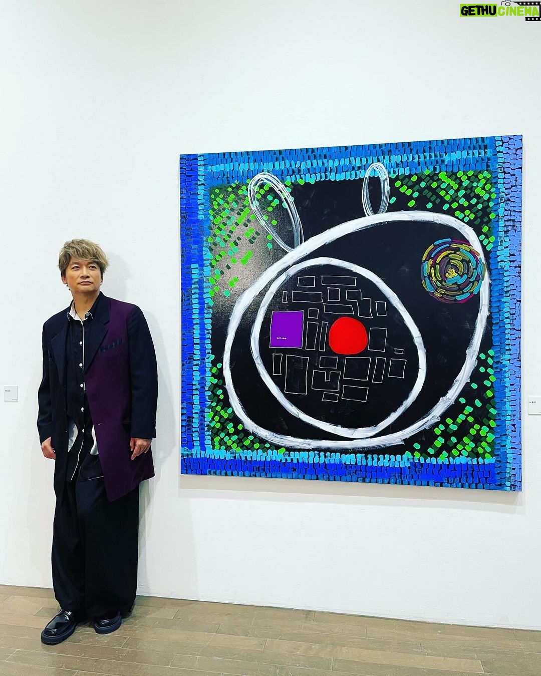 Shingo Katori - 76.4K Likes - #金沢21世紀美術館 での個展
#WhoAmITour 10月に入って折り返し
残り2週間 10月15日までです!
多くの方が遊びに来てくれていて嬉しいです。感謝。