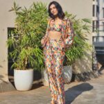 Shiny Doshi Instagram – COOL VIBES: The soundtrack to my life. 😎 

Outfit: @nore21_in
Brand Pr  @styling.your.soul x @socialpinnaclepr