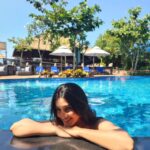 Shiny Doshi Instagram - Just another #poolday @mayfairmorjim ⛱️🌊 #mood #goadiaries Mayfair On Sea, Morjim
