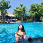 Shiny Doshi Instagram – Just another #poolday @mayfairmorjim ⛱️🌊

#mood #goadiaries Mayfair On Sea, Morjim