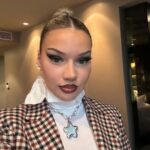 Shirin David Instagram - a week of looks 🎧👩🏼‍💻💅🏼🕷️👚✨