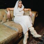 Shirin David Instagram - lieben wir halt echt 📀💗🥺 dankeschön an meine shirizzles und only love für das beste team der welt 🏆
