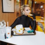 Shirin David Instagram - ein filet-o-bish plz 💅🏼