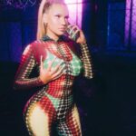 Shirin David Instagram - aber real bad bitches lieben bad bitches weil, ich kann das 💯💘 video droppt heute um 23:59 🥵 Berlin, Germany