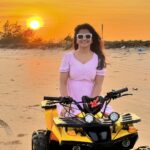 Shiva Jyothi Instagram - A Good Life Need Some Bad Days Too❤️ #chiralabeach ❤️ . . . . . . #newpost #instagram #jyothakka #shivajyothi #chiralabeach #beachvibes