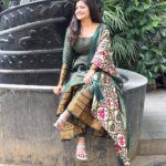 Shiva Jyothi Instagram - It's okay to be sad after making the right decision. Outfit by @kvs_shopping ❤️ #jyothakka #shivajyothi # newpost #instgram #instagood