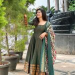 Shiva Jyothi Instagram - It's okay to be sad after making the right decision. Outfit by @kvs_shopping ❤️ #jyothakka #shivajyothi # newpost #instgram #instagood