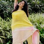 Shiva Jyothi Instagram – “The best protection any woman 
can have… is courage.” 💪
.
.
.
.
.
Saree & blouse : @kvs_shopping ❤️

Pc @ganguly_manthri ❤️

Edit @thehashtag_photography ❤️

#newpost #insatgram #instagood #saree #pics #jyothakka #shivajyothi