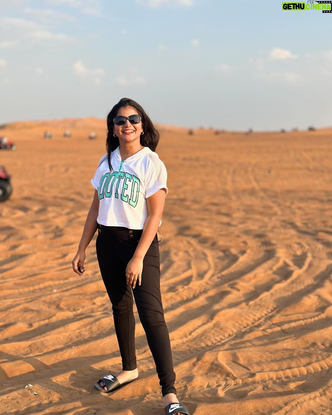 Shiva Jyothi Instagram - #desertsafaridubai❤️ . . . . . #jyothakka #shivajyothi #newpost #instagram #instagood #dubai #travel #traveldiaries #vacation